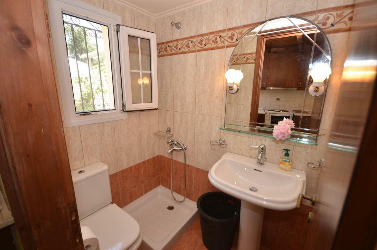 Thalassa Apartment *